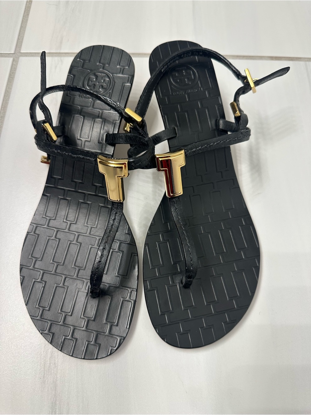 Tory Burch Navy Blue Leather T-Strap Sandals with Gold-Tone T Hardware Size 8
